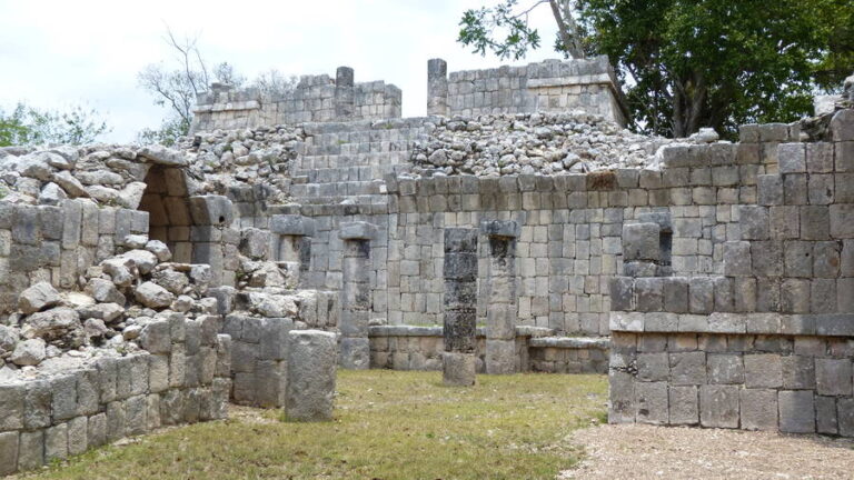 chichenitza383